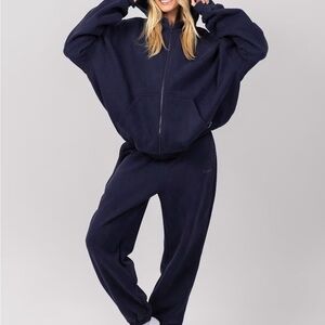 BNIB COMFRT SET oversized size XS